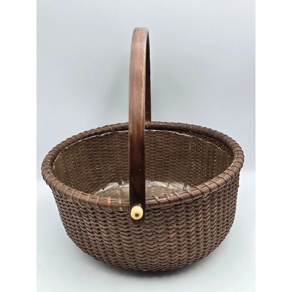 Nantucket Wicker Basket Home Decor Medium Brown Good Round Wood Handle Liner